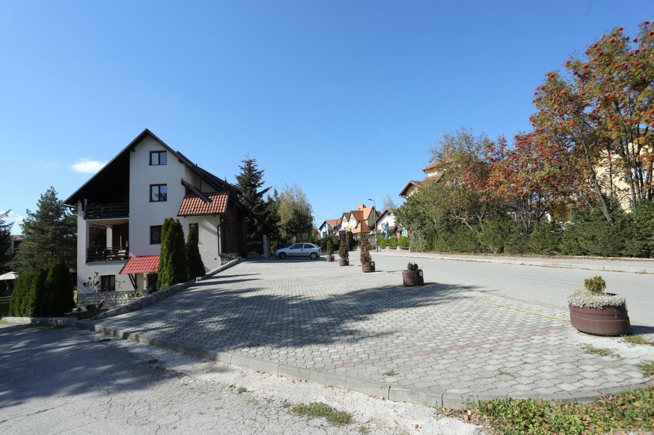 Apartments Vila Knez Zlatibor Exteriör bild