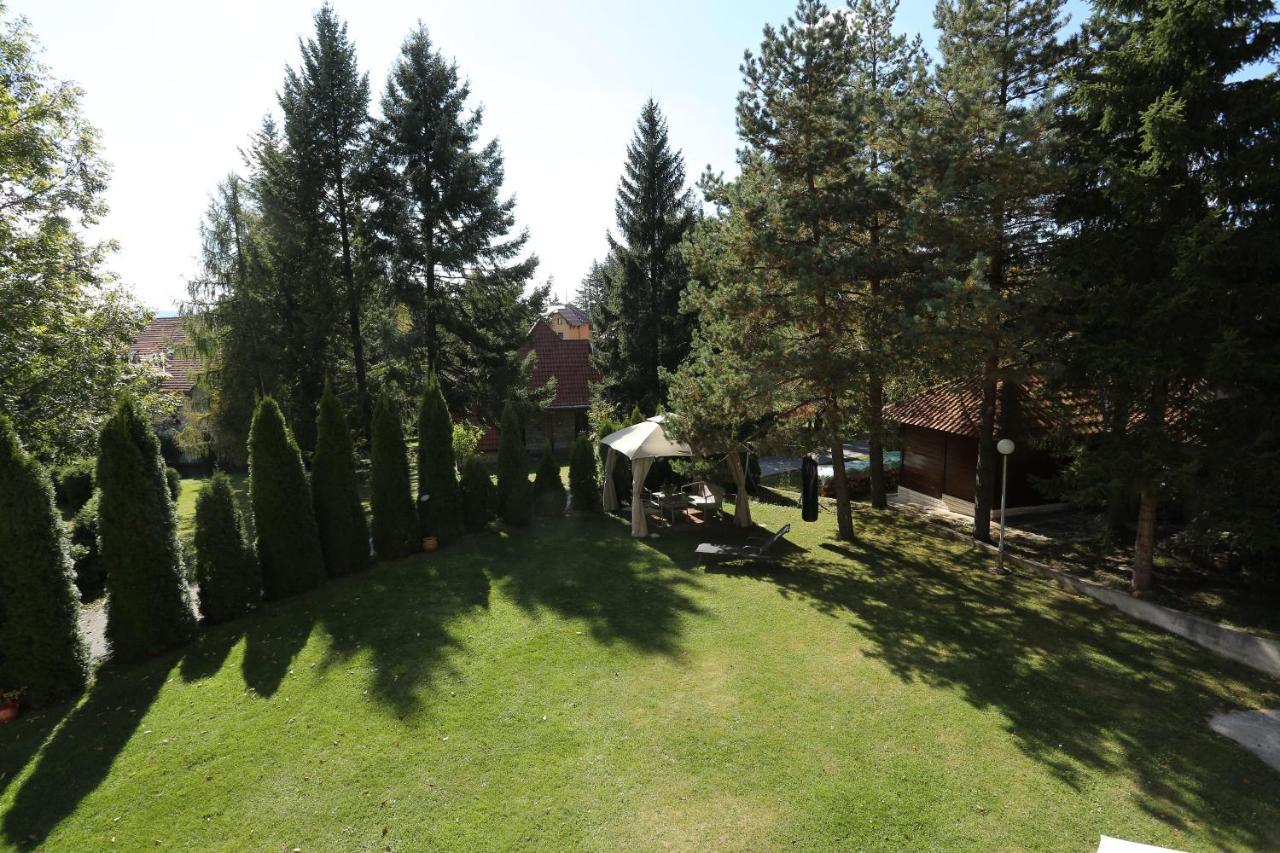 Apartments Vila Knez Zlatibor Exteriör bild